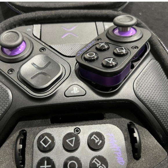 PlayStation Pro BFG Vitrix Wireless Controller - Picture 7 of 10